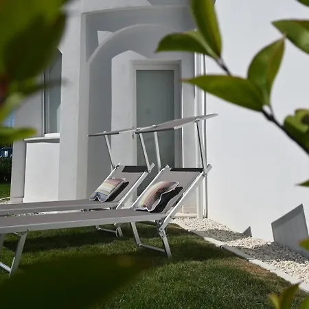 Azuleyos Garden Apartment