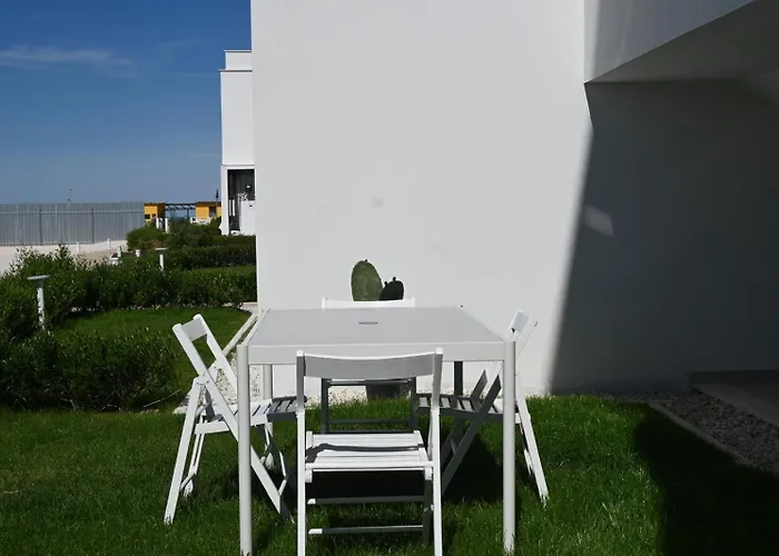 Azuleyos Garden Apartment *