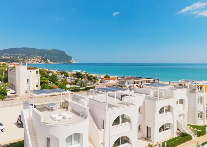 Azuleyos Garden Apartment Marcelli